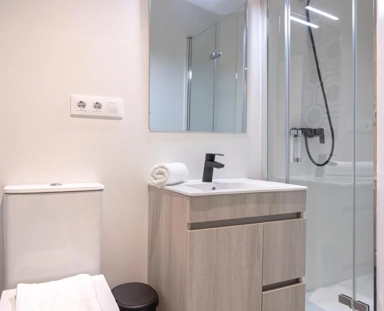 Apartamentos Costa Tropical By Rent Me Motril 0*,